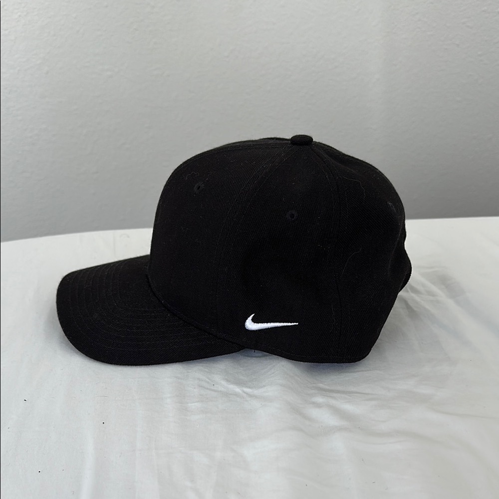 Nike Black Cap with White Logo - Picture 2 of 4